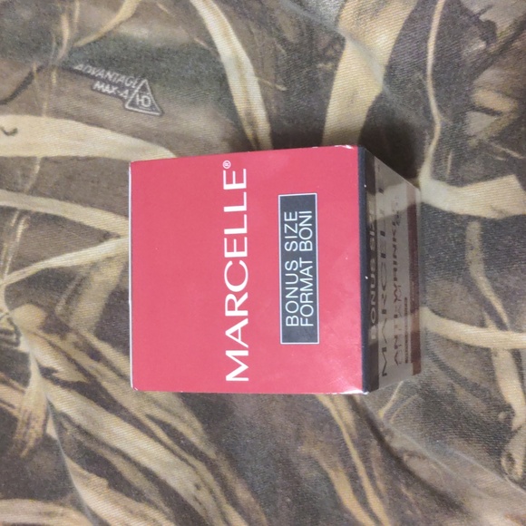 Marcelle Anti-Wrinkle Cream 50+ Day Night New - Picture 2 of 6